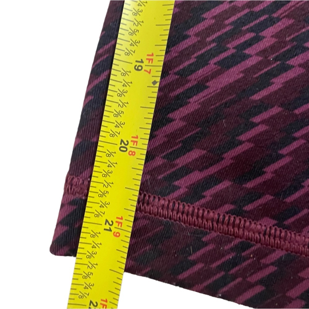 Lululemon maroon geometric print wonder under leggings crop red black US6 - Picture 11 of 13